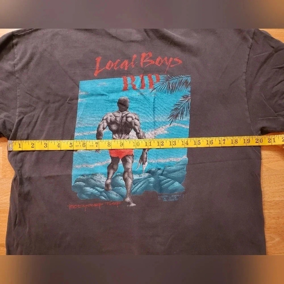 VINTAGE Master Graphics‎ Hawaii "Local Boys Rip" Graphic T-Shirt  Mel Isara 1987 - Picture 10 of 16